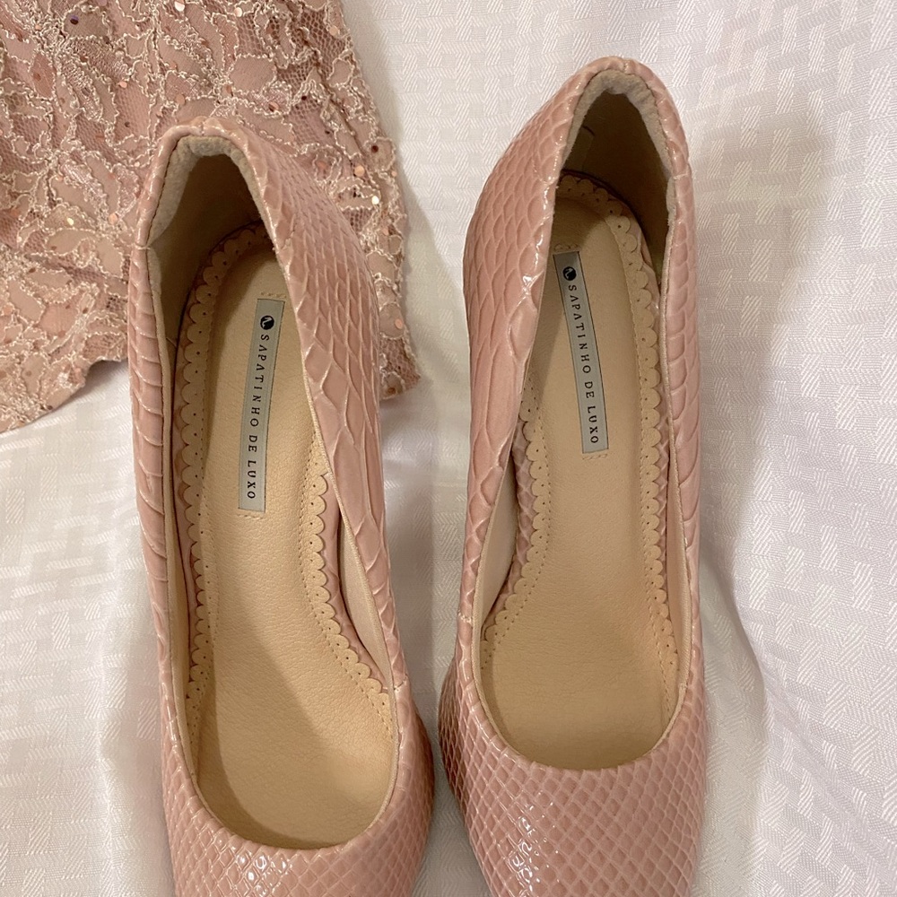Shoes and dress